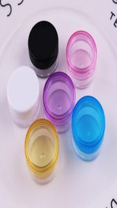 Renkli kapaklı plastik kozmetik kavanozlar parıltılı konteyner paketleme şişesi kremler için