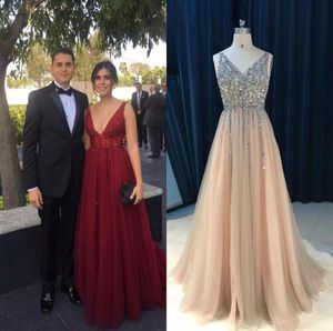 Sparkly Deep V Neck Pearls Champagne 2022 Pageant Prom Dress Wine Red Billig Långt baklöst Se genom pärlor Backless Tulle Evenin3671297