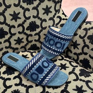 Designer kvinnor glider sandaler platt tofflor plattform denim strand gelé gummi skript broderad sommar höst mulor utomhus vattentät lyx