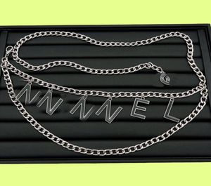 Kobiety Złote Chains Paski List Projektanci mody Pas Srebrny Link Luksusowy łańcuch w talii Women Metal Akcesoria w pasie Gird8401723