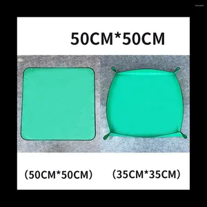 Almofada de bandeja em vasos de tapetes usados para transplante de plantas internas e controle bagunçado do solo pode ser um amante de presentes
