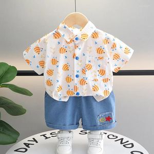 Kläderuppsättningar 2024 Boutique Baby Boy Summer Clothes for Kids Boys 2 till 3 år Tecknad fiskavstängd krage skjortor och shorts 2st.