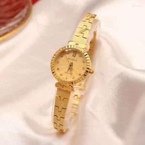 腕時計の女性の時計高級レディースクォーツ手首ドレスウォッチゴールドクロック自動エレガントな女性