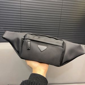 7A Zipper Nylon Fanny Pack Fabric يذهب مع حزمة فاني أسود كلاسيكية للرجال