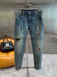 Designer Jeans for Mens Trendy autumn embroidered jeans men's casual slim fit washed distressed elastic small straight leg pants Fashion pants