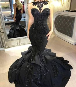 Lśniące koronkowe aplikacje Czarna syrenka Prom Formalne sukienki wysoko szyi kaskadowe potargana spódnica rybna okazja wieczorna odzież 4573955