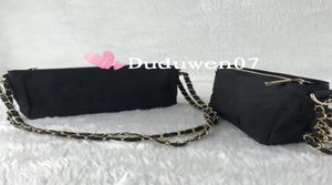 225x125x8cm väskor Anpassat mode 2C förvaringsfodral Nylonduk Sequin Letters Casual Handbag Chain Bag7630624