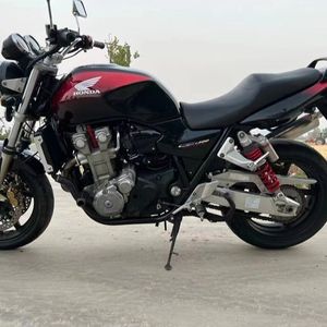 2024 Exportação de 4 tempos Off-Road Racing BT-1300CB A motocicleta de grande deslocamento é vendida agora a um preço baixo para realizar seu sonho de motocicleta, um presente para meninos