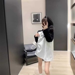 High quality designer clothing Classic minimalist embroidery letter muins with Korean base t-shirt long sleeves by the Miao