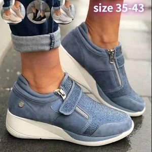 Casual Shoes Wedge Heel Women Sport Sneaker Athletic Platform Tennis Kvinna som kör loafers Sport Bekväm slip-on 43