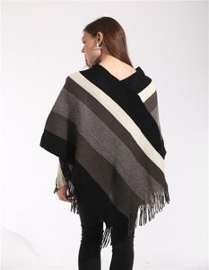 Stickande kvinnor kappa fring damer pullover poncho glittery cape tassel sjal kvinnlig lös tröja färgade rand vinter kvinnor blou8675485