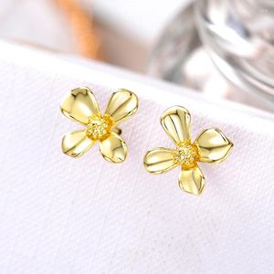 Hengsteohrringe Huitan ästhetische Blume Gold Farbe Metallic Style Modern Mode Ohr Piercing für Frauen Statement Schmuck Schmuck