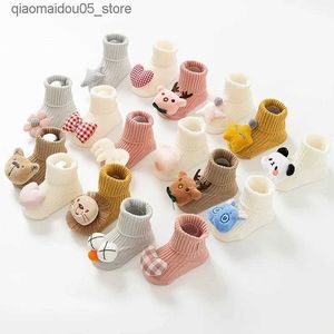 Kinder Socken Baby Socken Frühlings- und Herbst-Anti-Slip-Boden-Socken Süßes Cartoon Baumwoll 3d Puppe Neugeborene Babysocken 0-24 Monate Q240413