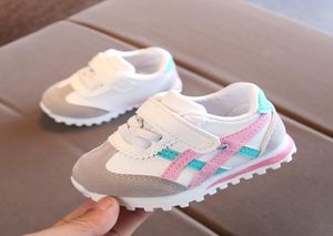 0-3 år gammal baby mjuk botten småbarnskor s randiga avslappnade sneakers icke-halkkläder löparskor storlek15-253040395