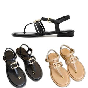 Scarpe da donna designer sandals di lusso aperto di punta progettista Designer designer Women Kitten Tacchi sandali donne Chanells sandali albicocche nere
