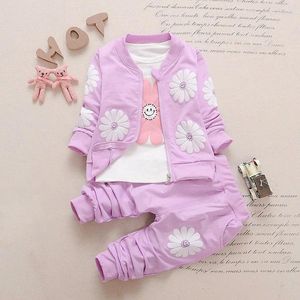 Set di abbigliamento 2024 Spring e Autumn Girls Small Children's Baby Sunflowers Set Coat T-shirt Pantaloni a tre pezzi Leisure 1-3-4 anni F