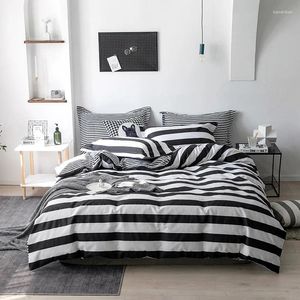 Bedding Sets Classic Cotton Bed Linen Set Comforter Nordic Duvet Cover Sheets Sheet Pillowcase Home Textile