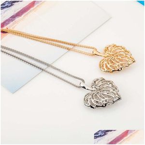 Pendant Necklaces Hollow Gold Love Leaf With Shiny Zircon Necklace Long Alloy Sier Sweater Chain Ornaments Clothing Accessories Drop D Dhkmy