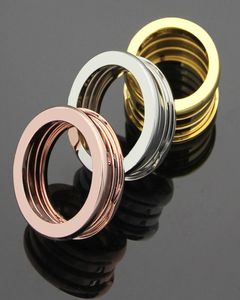 Anel punk inteiro 2019 Novo Men039s Fashion Presente Mulher Luxo Designer de Jóias Ring Casal Casal Aço Antelhado Rosa Brincada Spring4626300