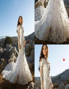 Abiti da sposa sirena di Tony Ward con perle di applique floreali in pizzo a maniche lunghe 3D perle da sposa bohémien