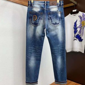 Designer Jeans Hip Hop Ripped Jeans Herren Casual Hosen Hochwertige gestickte gerade Hosen plus Größe 40 Größe 105 kg Hosen Herren Kleidung