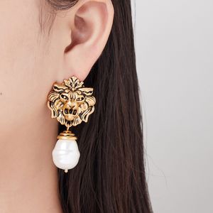 Palace Retro örhängen Lion Head Pearl Earring Copper Gold Plated Turquoise örhängen Medieval smycken Ny design DJ-07A
