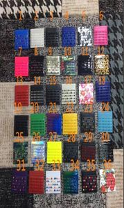 Männer Frauen Visitenkarte Brieftaschen Patchwork Nieten Nietboren Mini Kleine Miet -Geld -Clips Brieftaschen Spike -Geldbörsen7272944