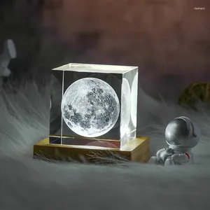 Party -Dekoration 60mm 3D Kristallmondkugel Glas Kugel Schneekugel Lasergravierter Sonnensystem Miniaturmodell Wohnkultur Astronomie Gif