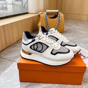 Neo Run Away Sneaker Italian Canvas Shoe Women Trainers Printing Luxury Designers Leather Sneakers Classical Outdoor Shoe 4.9 03