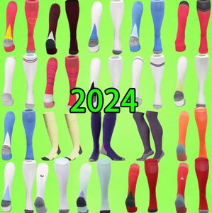 2024 Italien idrottsstrumpor Argentina Mens Kids Usas National Team Soccer Socks Boys Football Portugal Brasilien England Tyskland Spanien Franska Mexiko Skottland Wales