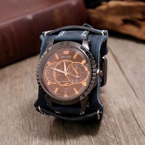 Personalized and Fashionable Handmade Stitched Multi-layer Cowhide Bracelet Watch, Exaggerated Style Jewelry, Multi-color Men's Watch