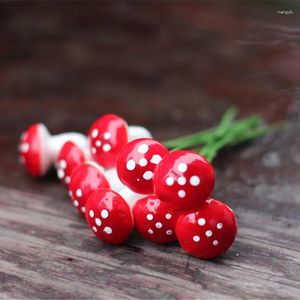 Parti dekorasyonu 100pcs/çanta sevimli mini kırmızı mantar süsü Minyatür Bitki Saksıları Peri Diy Dollhouse Peyzaj Dekoru