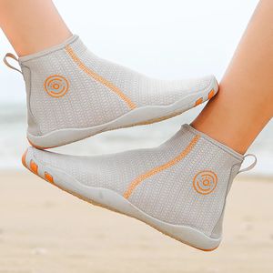 Erkekler Su Ayakkabıları Kadın Dalış Çoraplar Yüksek Çıplak Ayak Plaj Yüzmek Sandal Aque Ayakkabı Drenajı Gezen Sneaker Fitness Sörf Balıkçılık 240402