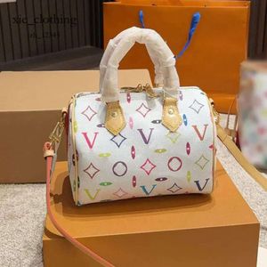 BASSO DI VUTTION LOUIES LOUSIS VOUTON SACCHIO PORTALETTICHE DI ALTA QUALITÀ CROVE PUNSES DESIGNER DAGNO DELLA GIORNA DELLA FAGIONE GIOCO LOUIE BAG CROVE CrossBody Desi 853