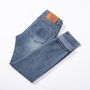 Mäns jeans vår sommar tunna män smal fit europeisk amerikansk bbicon high-end märke små raka byxor q9579-00