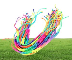 Helt nya 50 PCSlot Fashion Colorful Handknit Nylon Charms Armband Cord Friendship Armband Rainbow Color9749330