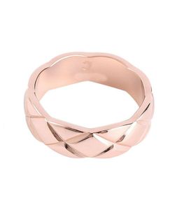 Rose Gold Ananasring Kvinnor Rostfritt stål Fashion Par Rings Valentine Days Christmas Gift for Woman Accessories Whole3573596