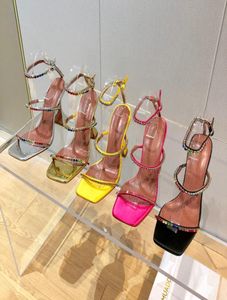 Designer di luxurys Donne Dress Shoes Fashion Ladies High Heel Sandals sexy di grandi dimensioni 3542 Q3692746887