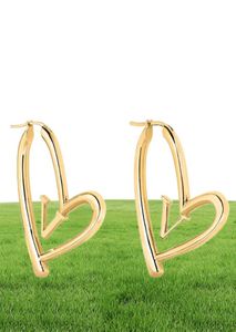 Big Size Women Hoop örhängen Fashion Letter Love Gold Stud Earrings Lady Luxury Designer Heart Earring varumärken smycken Hela 212425516
