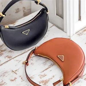 Triangular designer bag purecolor half moon handbags leather armpit tote bag for womens Sac Luxe good quality wholesale clutch black cool gift te026 H4