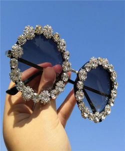 Okulary przeciwsłoneczne Diamentowe ręcznie robione retro dla kobiet designerka marka moda dama okrągłe okulary rama luksusowe okulary FML5321591
