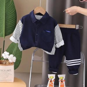 衣料品セットデザイナーの男の子の服セット2024春秋の子供