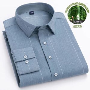 Koszulka na zwykłe koszule dla mężczyzn Bambus Fibre Business komfort bez prasowania wysokiej jakości wiosennych/letnich pasków mody