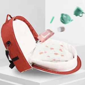 Sängkläder sätter bärbara bassinet spjälsäng för andningsresor baby säng fällbar solskyddsmedel mygg med spädbarns sömnkorg med leksaker