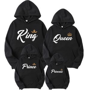 왕 여왕 왕자 프린스 프린팅 가족 스웨터 정장 커플 까마귀 부모-자녀 의류 스트리트웨어 후드 스웨터 셔츠 240403