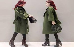 Армия зеленое шерстяное пальто женщины Long Parkas Manteau Femme Elegant Winter Hoem Женщины с вспыльчивой рукавом для шерсти