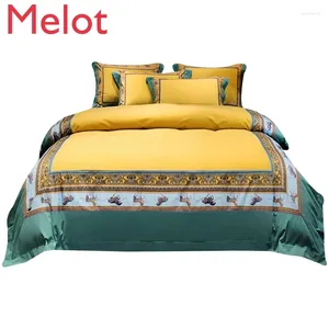 A cama conjunta de cama de luxo acessível de algodão longo de algodão de quatro peças de quatro peças de outono e lenço de inverno Conjunto de edredom de quarto