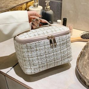 Bolsas de cosméticos corea chic moda portátil de grande capacidade saco de cilindros viagens de armazenamento maquiagem para mulheres