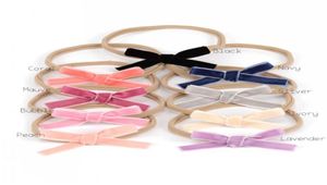 Handtied Velvet Ribbon Bows nylon pannband handgjorda mini båghårband för spädbarn Newbron Hair Accessory 18pcslot1685125