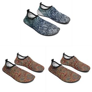 Männer Frauen benutzerdefinierte Watschuhe Cartoon Tier Design DIY WORD Schwarz weiß blau rotes Slip-On-Herren-Trainer Gai 033